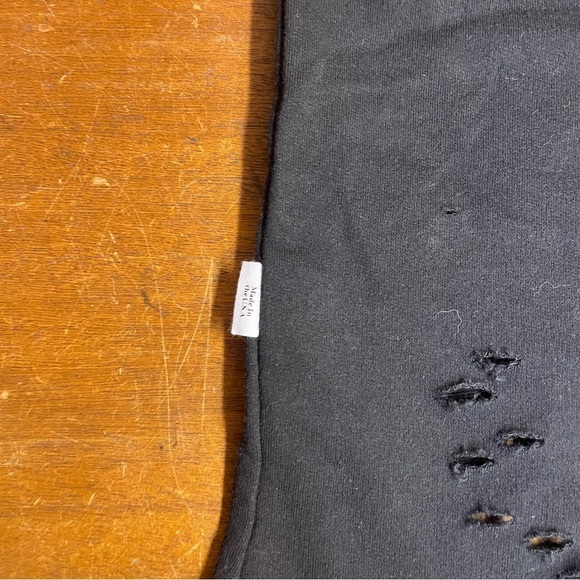 EPTM T-Shirt “The Distressed Long Tee” in Black by The Perfect Example T-17 - Picture 3 of 8